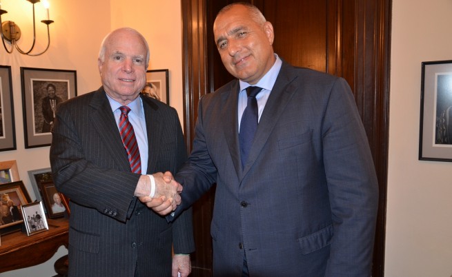 Депутатът Борисов продаде България и нейната територия на американски олигарси за 8 дни престой 