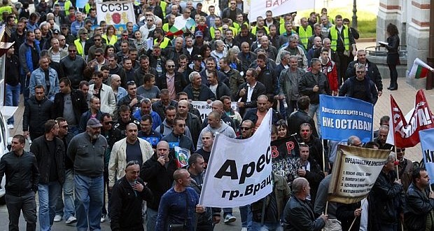 ГЕРБ фалират ЦСКА, Левски, Ботев и Локомотив Пловдив и Локомитив София