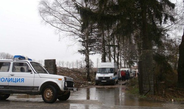 9-часова полицейска „акция” по сигнал за кучешки боеве край Банско